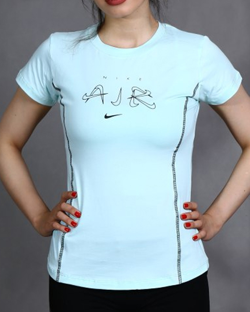 woman's t-shirt